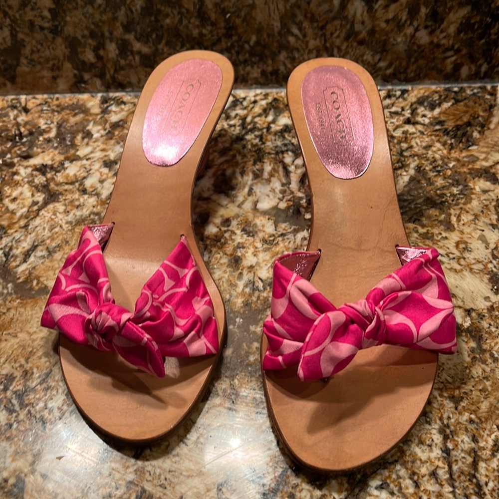 Coach pink womans sandles worn once, maybe twice size 10, great condition